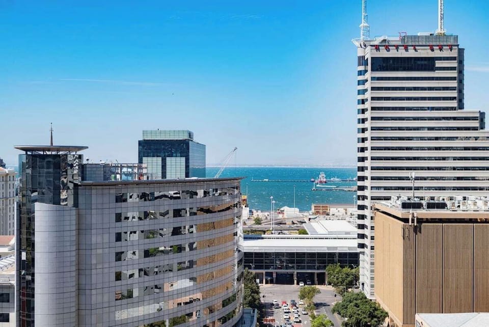 Elegant 2-Bedroom In The Heart of CBD (26614)