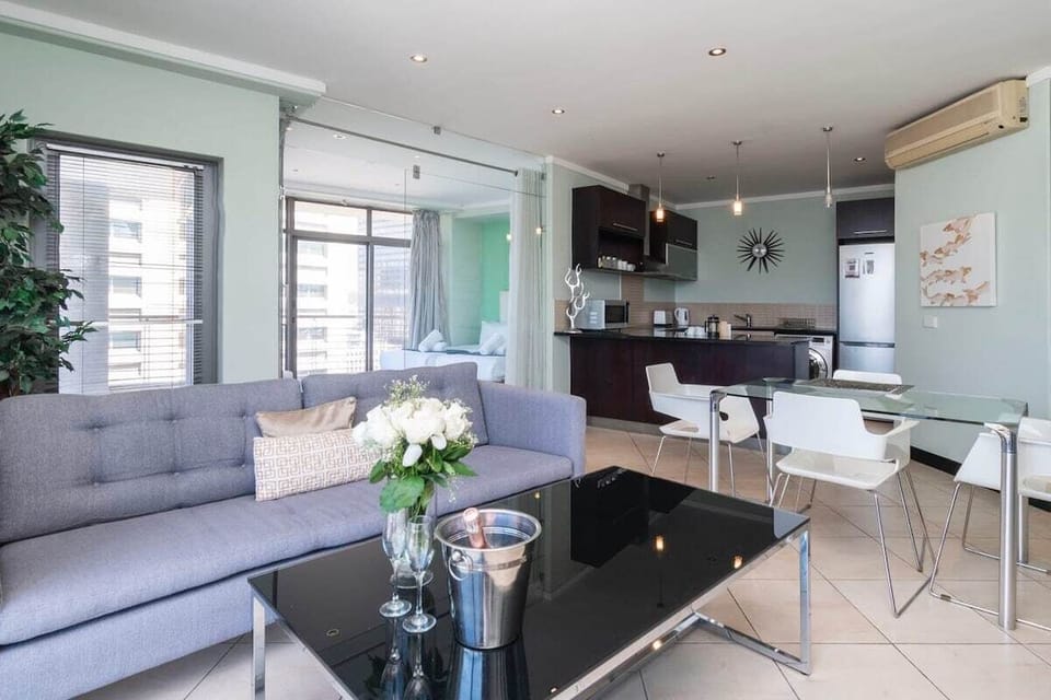 Elegant 2-Bedroom In The Heart of CBD (26593)