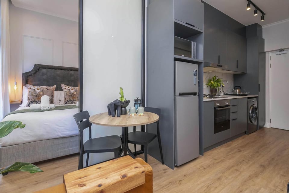 Venice House  1-Bedroom City Apartment (27578)