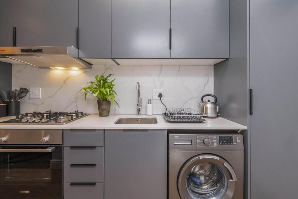 Venice House  1-Bedroom City Apartment (27579)