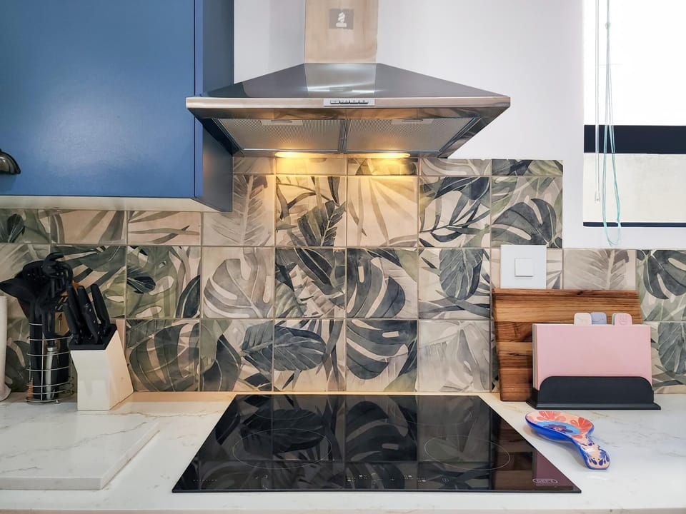 Stylish Woodstock Stay  Patio, WiFi & Alarm (27648)