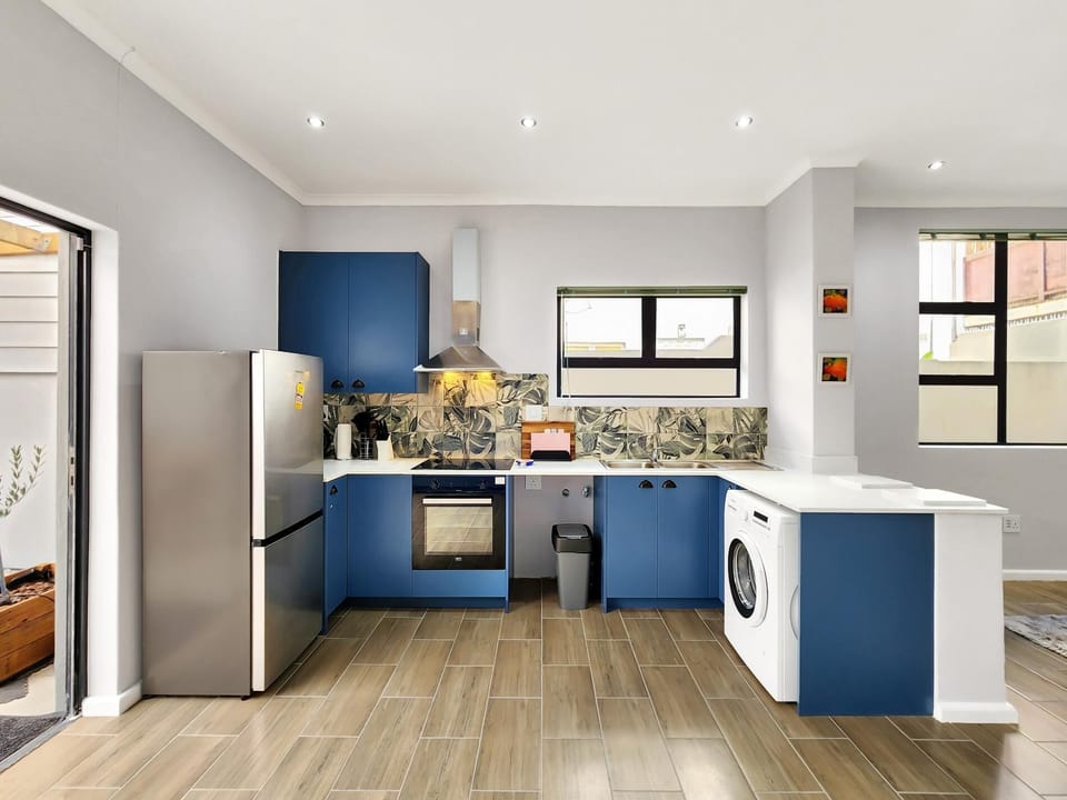 Stylish Woodstock Stay  Patio, WiFi & Alarm (27647)