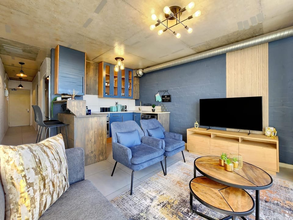 Stylish 1-Bed at The Hub w/ Rooftop Gym & Parking (28060)