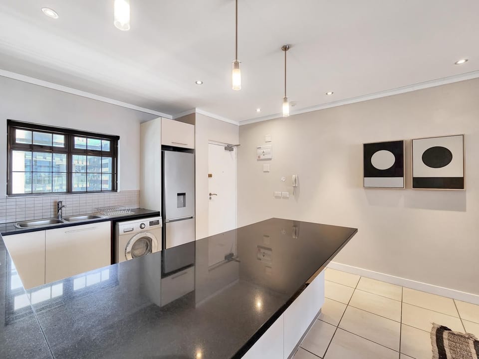 City family friendly apartment, Aircon , Parking (26330)
