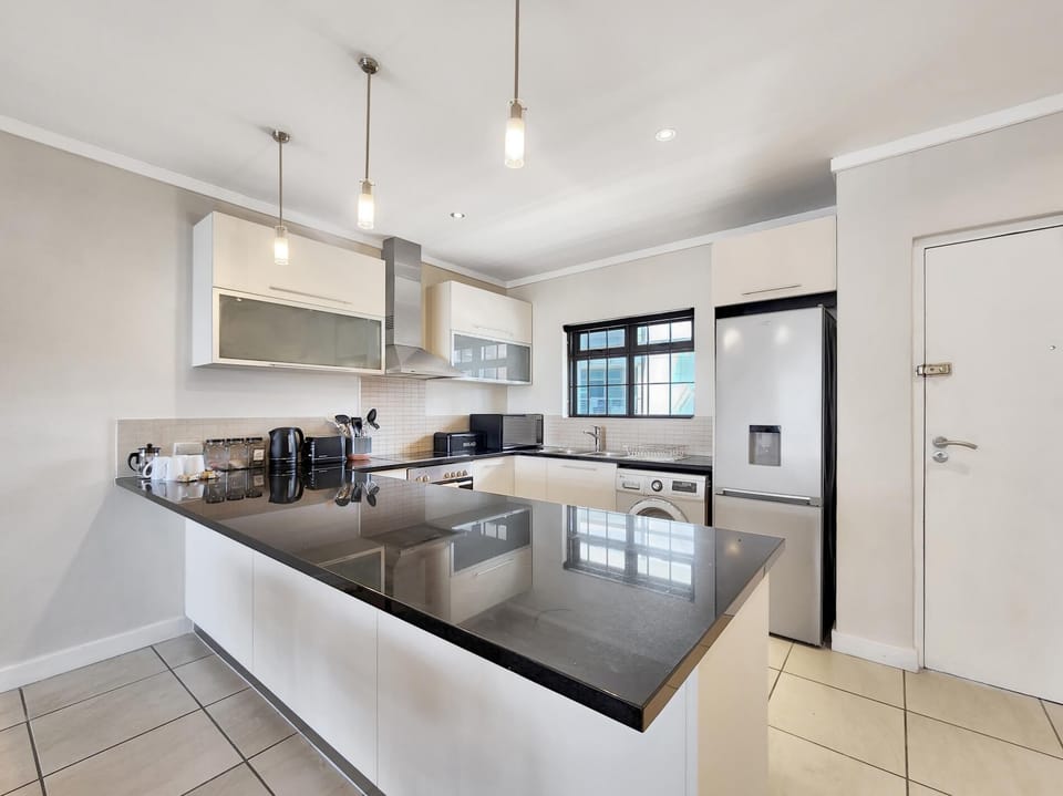 City family friendly apartment, Aircon , Parking (26313)