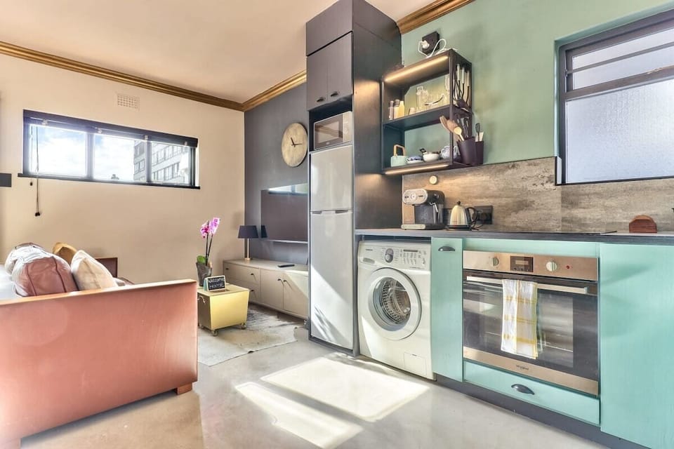 Couples Love nest studio (3326)