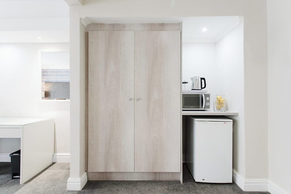 Hotel-Style Studio in Central Cape Town (7314)