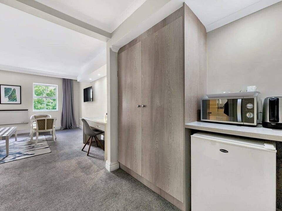 Hotel-Style Studio in Central Cape Town (7318)