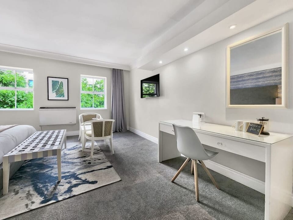 Hotel-Style Studio in Central Cape Town (7312)