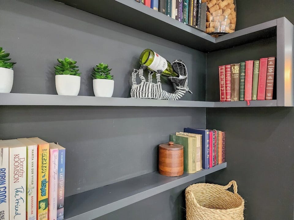 Spacious family Apartment Near Beach with Inverter (11371)