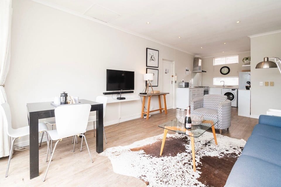 Green Point Living with Stadium View (11678)