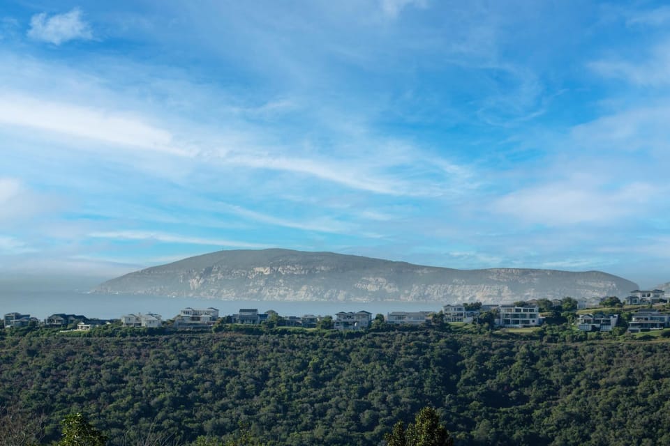 Oceanview Hilltop Villa in Plettenberg Bay Estate (27685)