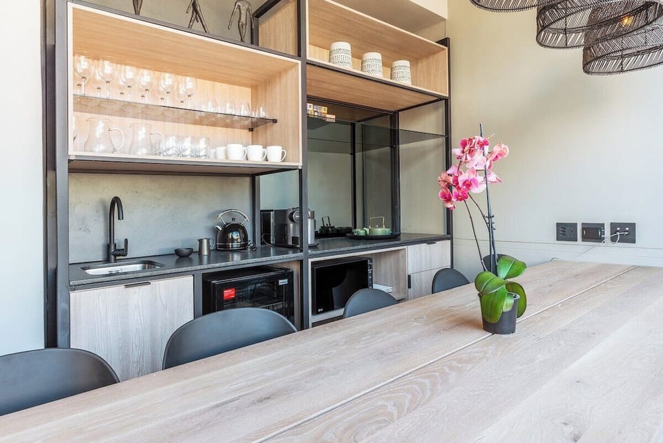 Luxury Urban Living in the EastCity at The Harri (3365)