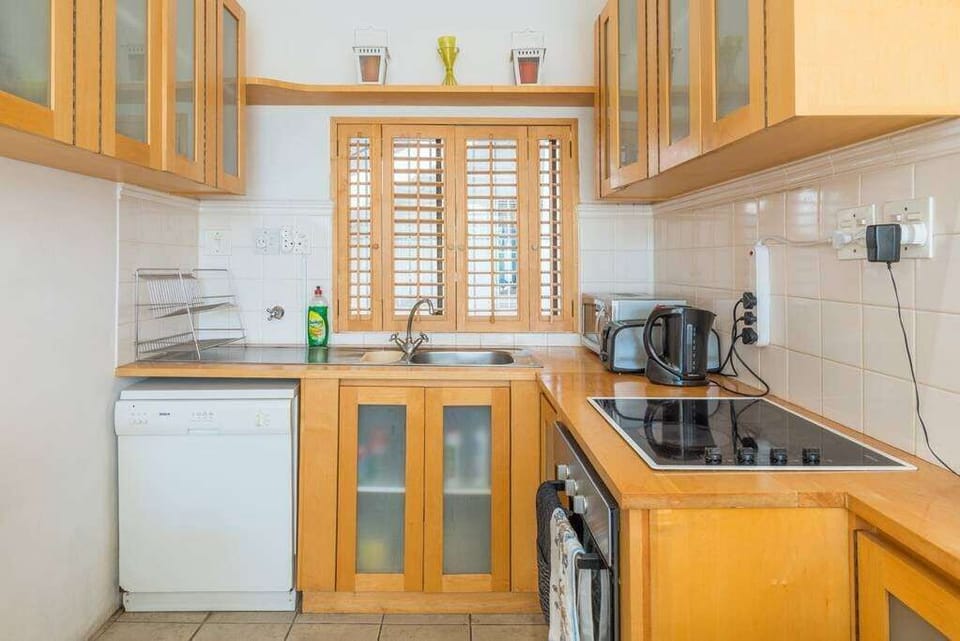 Prince Edward Mansions Beachside Stay (4099)