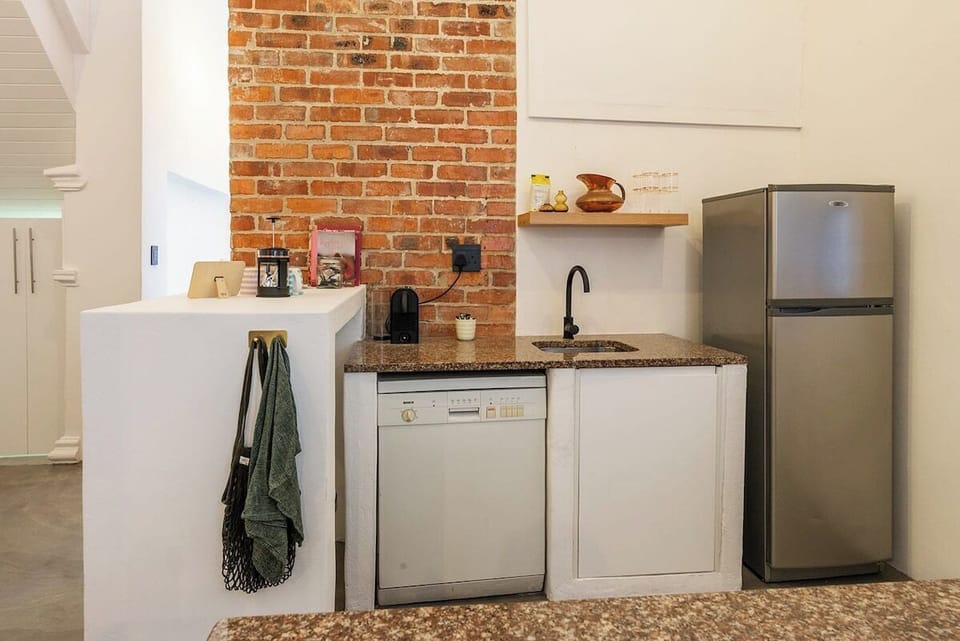 Beautiful Oasis 4 bed en-suite (10966)