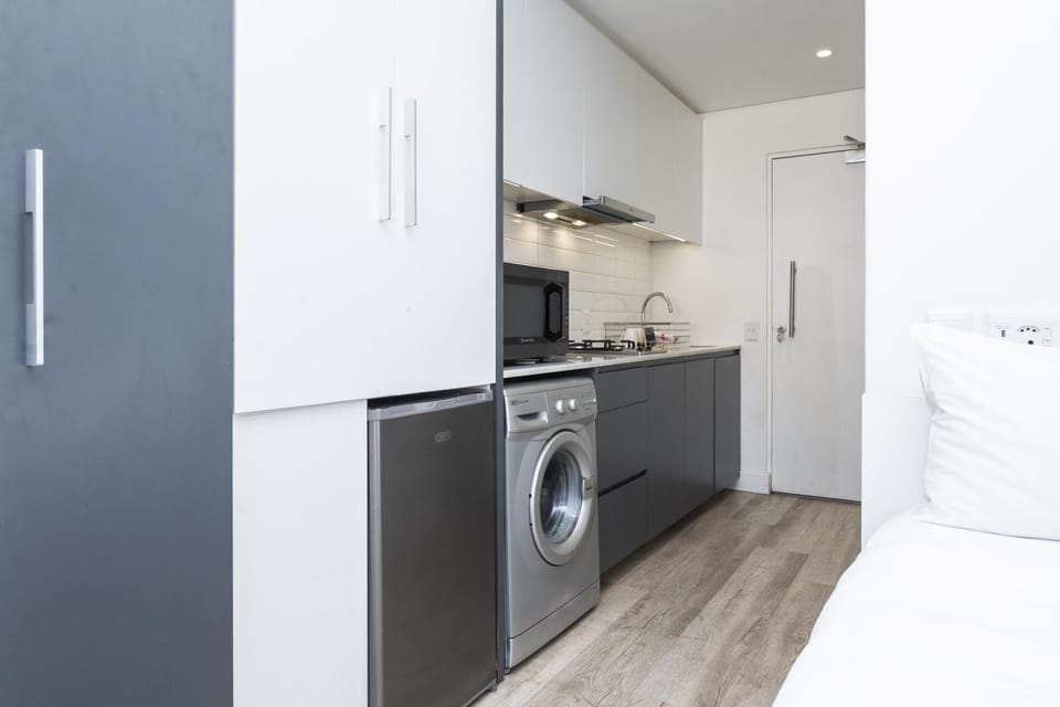 Studio with  Wi-Fi & Patio in Woodstock (30871)