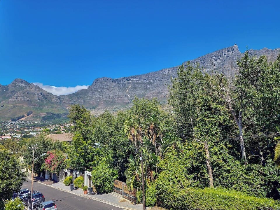 Tamboerskloof City Retreat with Mountain Views (17837)