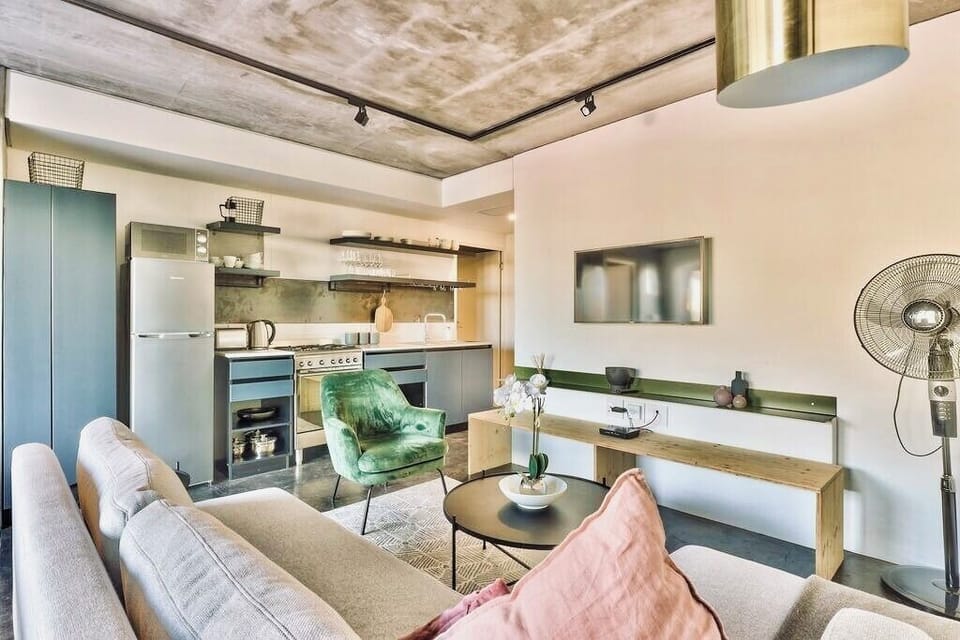 Bo-Kaap Bliss: Ground Floor with Large Patio (36892)