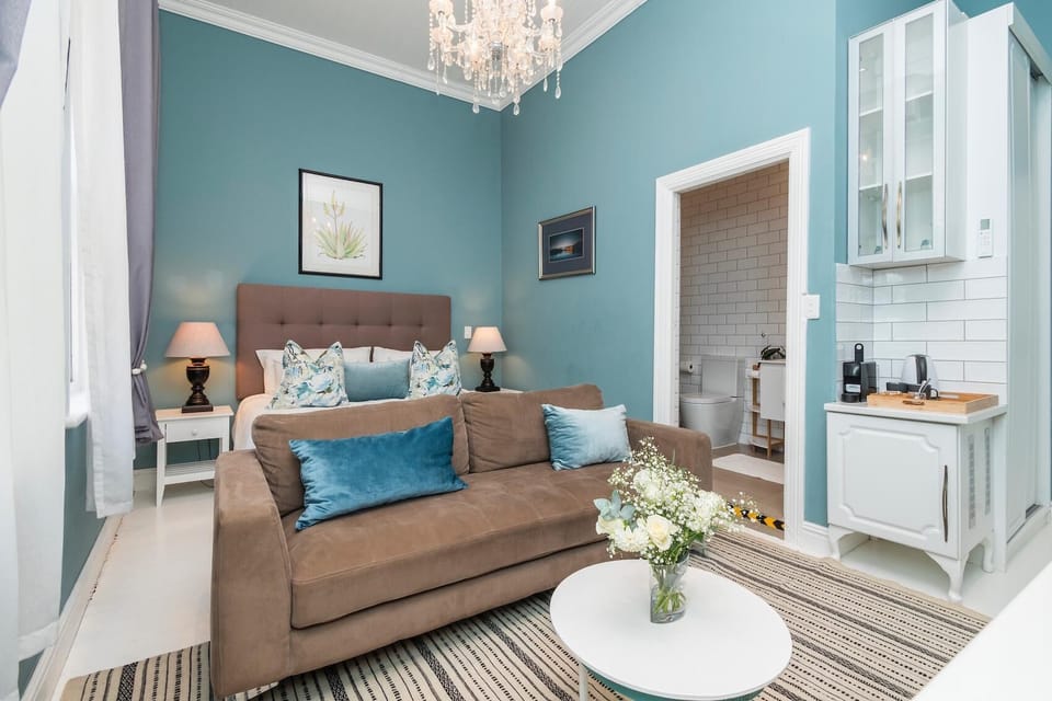 Courtyard Room in Boutique Hotel Simon's Town (20850)