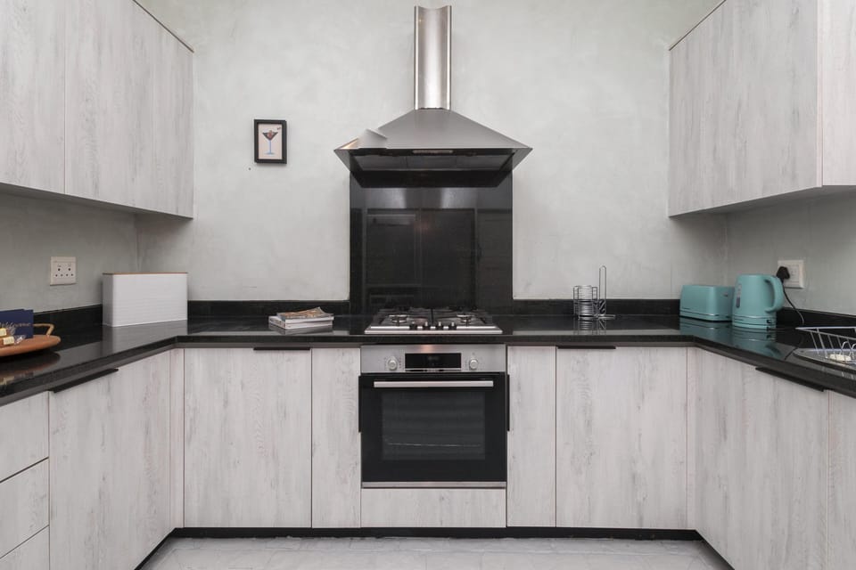 Vibrant 3-Bedroom in the Heart of Bo-Kaap (23898)
