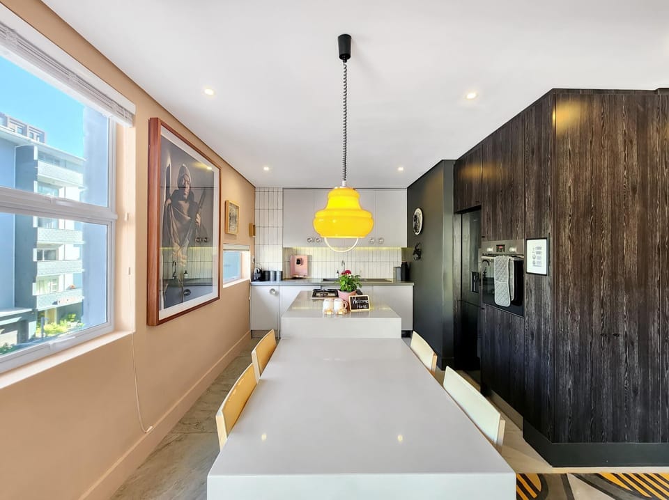 Sea Point 2-Bed Designer Pad with Rooftop Pool (27738)