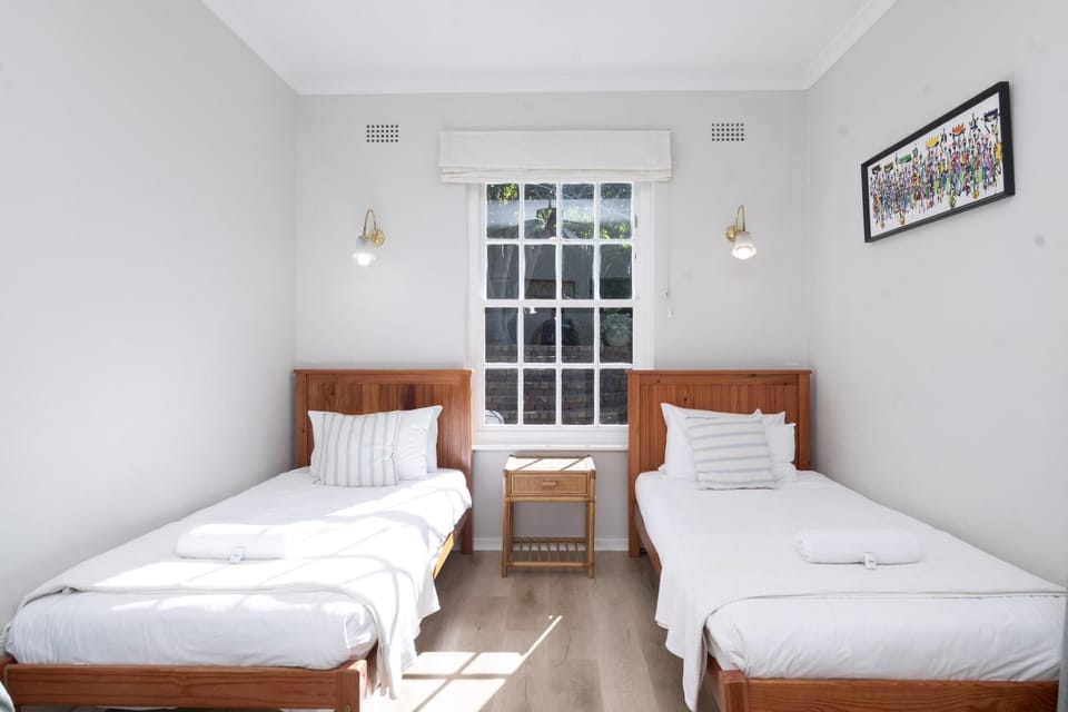 Farmstyle Family Home with modern touches and pool (28880)