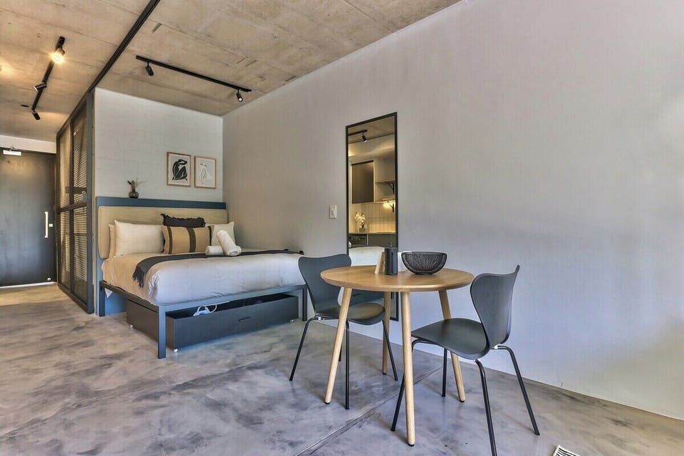 Ideal work from homestudio in new development! (8309)