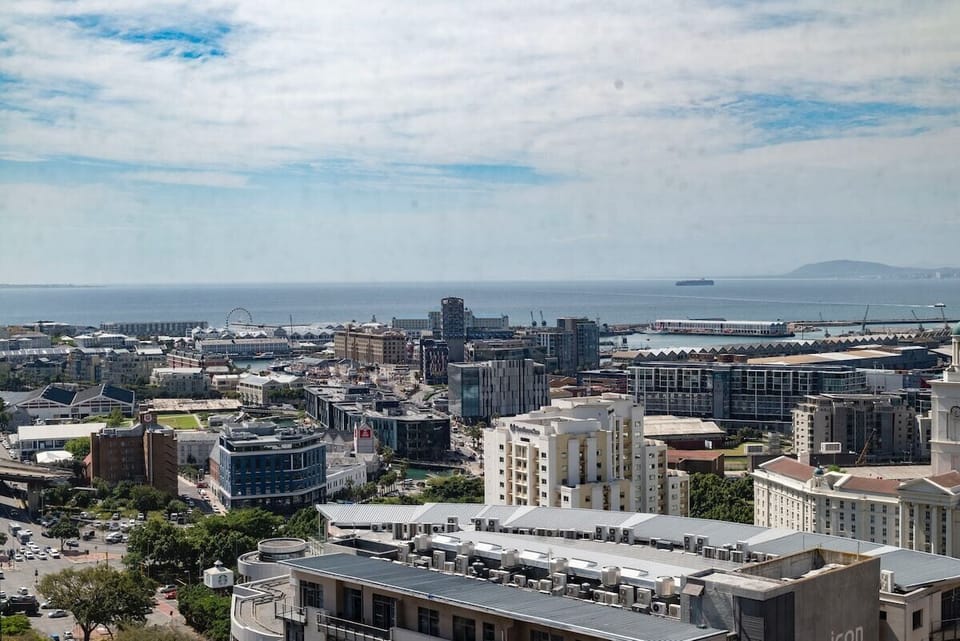 Classy Apartment Boasting Breathtaking Views (11447)