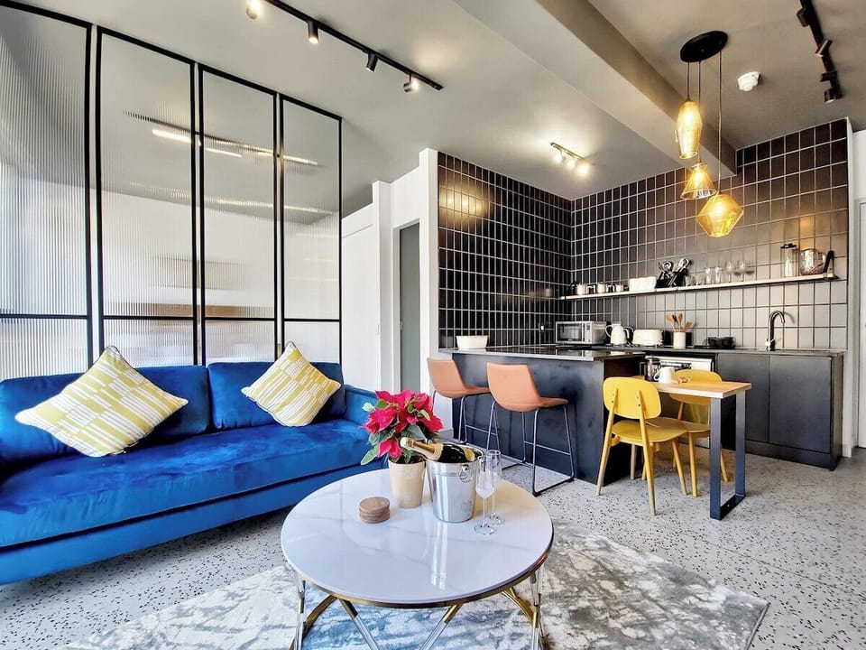 Open plan living room and kitchen