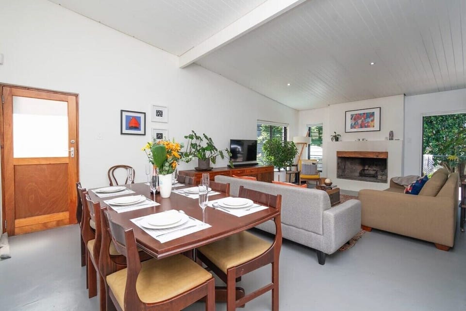 A Family haven in Tamboerskloof (22776)