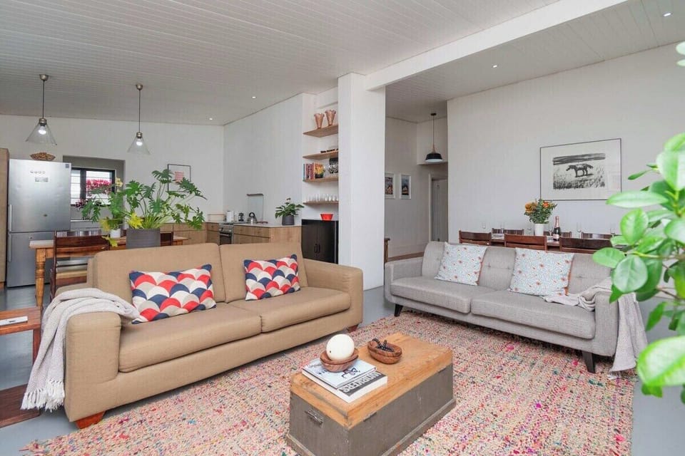 A Family haven in Tamboerskloof (22781)