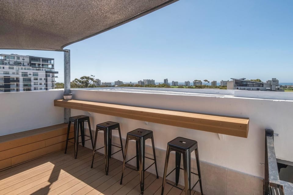 Metropole Shared Space With Private Room (23224)