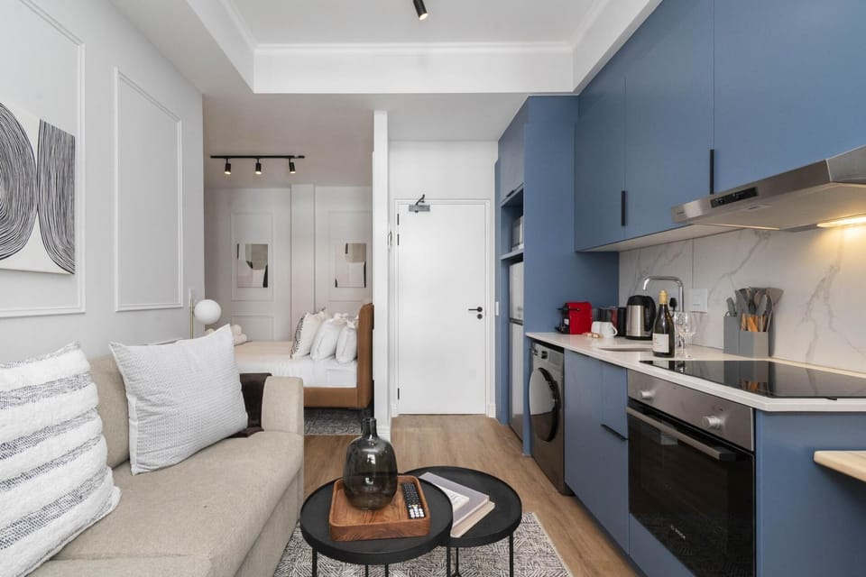Venice House Studio in Cape Town CBD (27533)