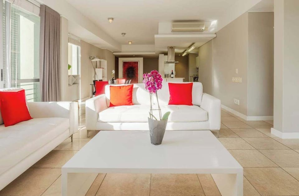 Family retreat next to Canals + Pool+ Washer+A/C (7438)