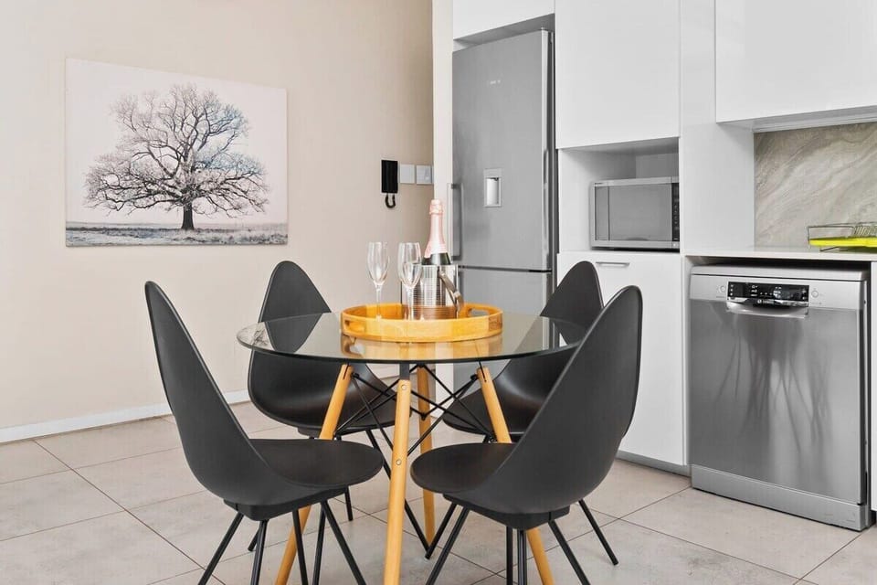 Stylish apartment in Green Point (11488)