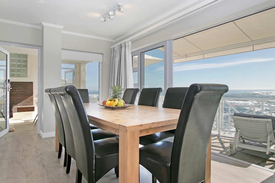 Neptune Penthouse Bantry Bay (21465)