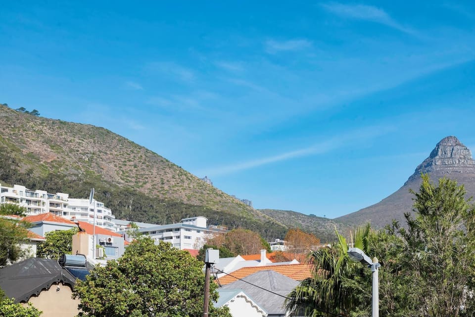 Modern Metropole East of Main in Sea Point (24239)