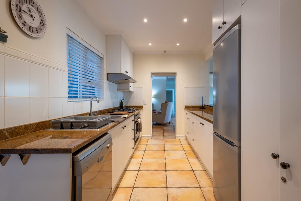 Plettenberg Bay 4-Bedroom Oasis with Pool & Braai (24897)
