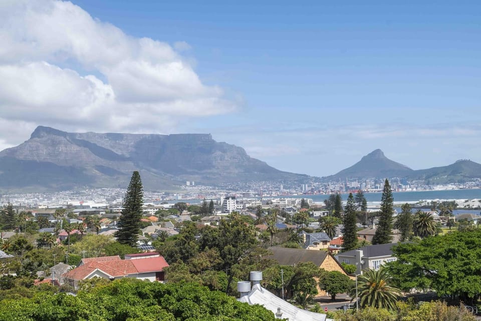 Milnerton Family Getaway - 2BR with Pool Access (30713)
