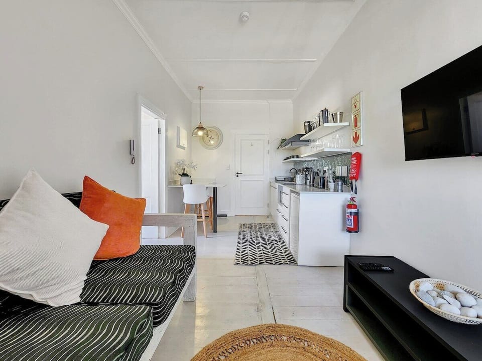 Lounge and tv area