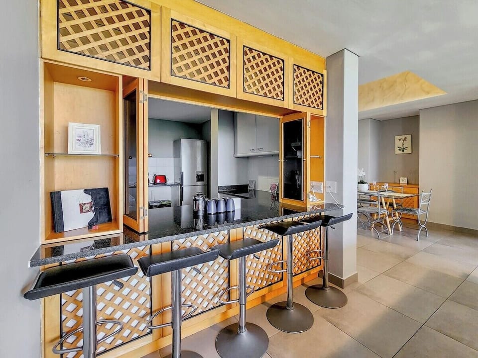 Counter with Barstools