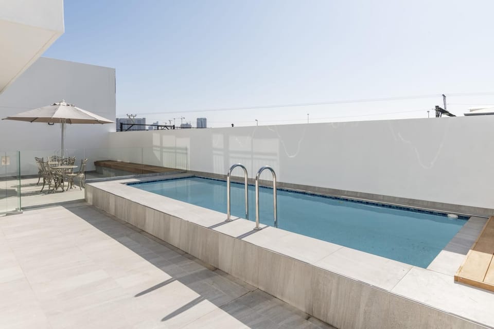 1BR Apartment with Pool & Gym in Woodstock (22006)