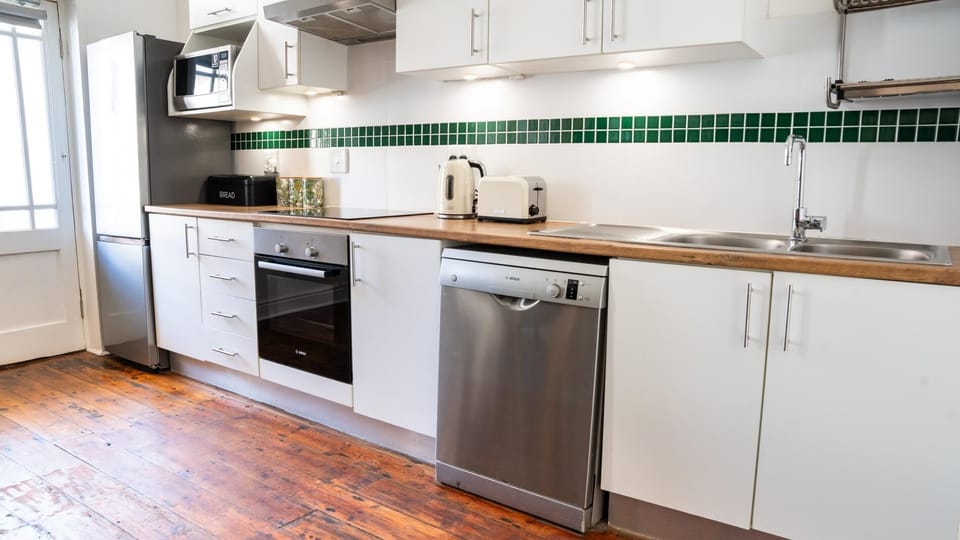 Dalebrook Place - Unit 6 (33979)