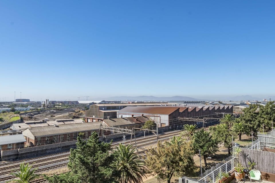 Harbour View Stylish Woodstock Apartment w Balcony (27444)