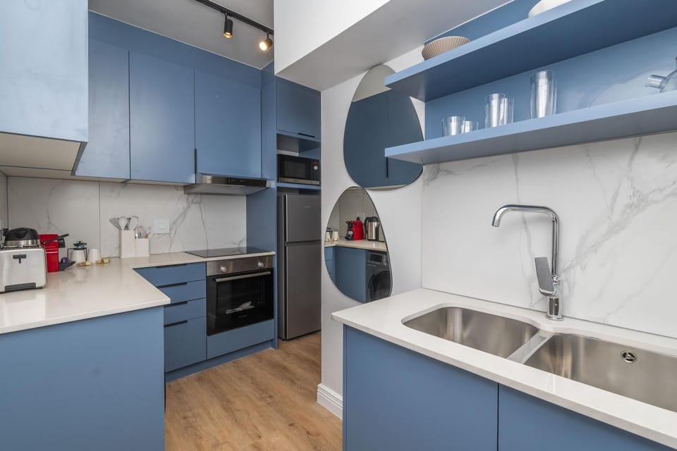 Modern City Apartment near Greenmarket Square (27568)