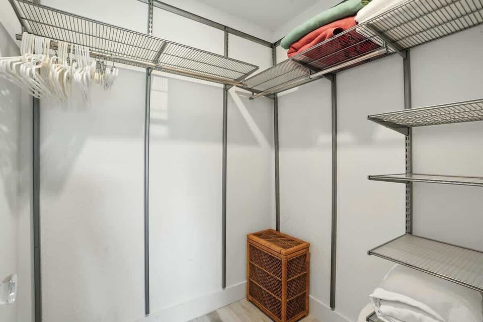 Spacious walk-in closet to unpack & organize in the primary bedroom.