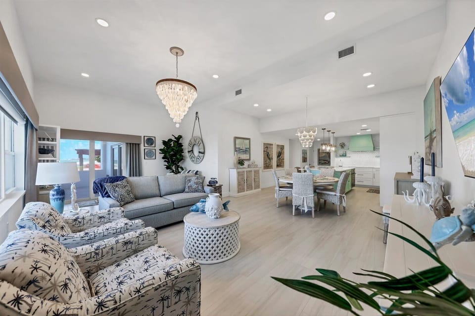 Lido Key Towers 1D by FVC - Living and Dining Rooms