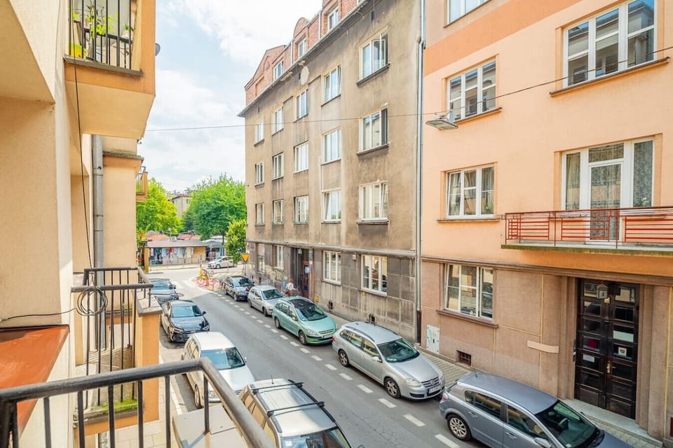 Cozy 35m2 Apartment Perfect for Two | Book Now with RENTUJEMY