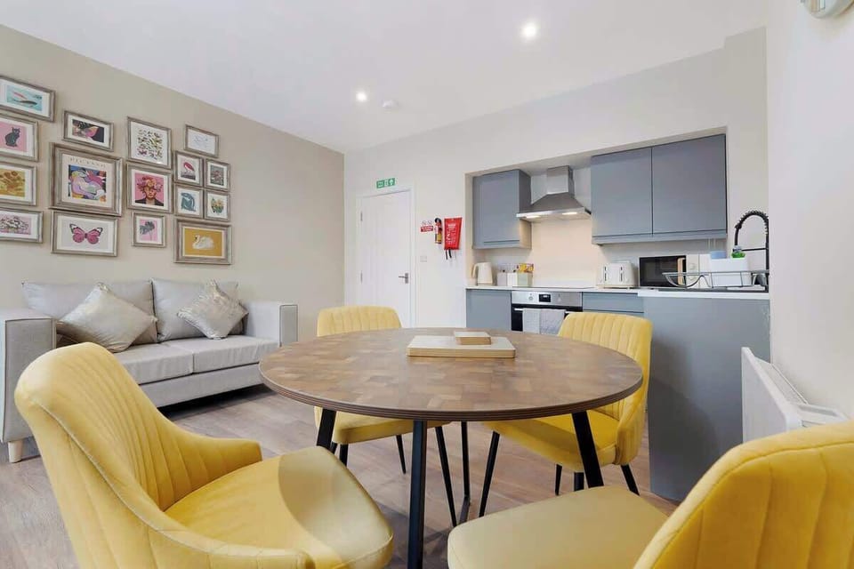 4 Seater dining area for your memorable meals