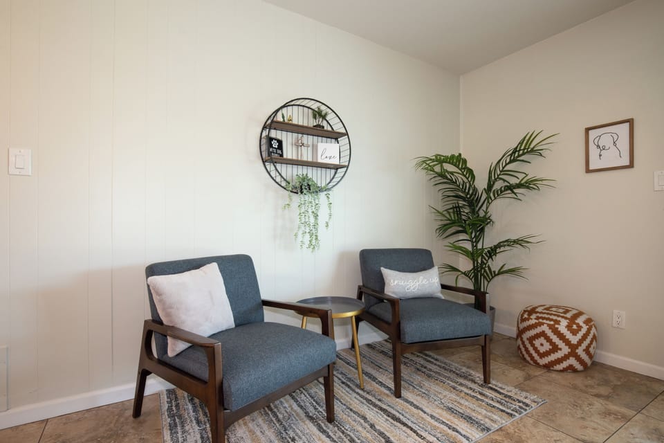 Sitting area in dining room.